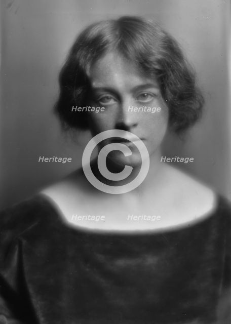 Greenwood, S., Miss, portrait photograph, 1914 Mar. 9. Creator: Arnold Genthe.