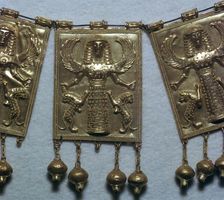 Greek gold pectoral plaque showing Artemis, 7th century BC