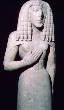 Greek sculpture of the Lady of Auxerre 7th century BC