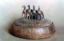 Greek pyxide, 9th-8th century BC