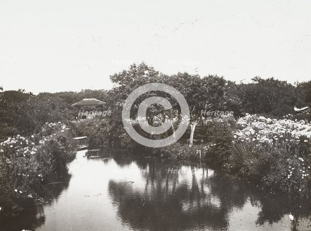 "Grey-Croft," Stephen Swete Cummins house, Huntting Lane, East Hampton, New York, 1913. Creator: Frances Benjamin Johnston.