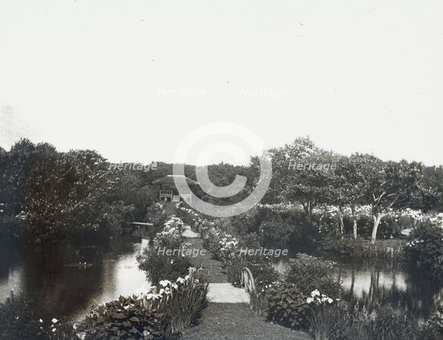 "Grey-Croft," Stephen Swete Cummins house, Huntting Lane, East Hampton, New York, 1913. Creator: Frances Benjamin Johnston.