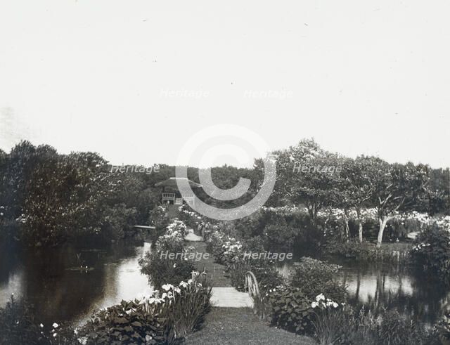 "Grey-Croft," Stephen Swete Cummins house, Huntting Lane, East Hampton, New York, 1913. Creator: Frances Benjamin Johnston.