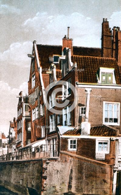 Grimnessesluis, Amsterdam, Netherlands, early 20th century.Artist: Uitgave