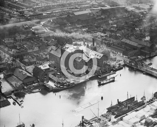 Grimsby Docks, Lincolnshire, 1933. Artist: Aerofilms.
