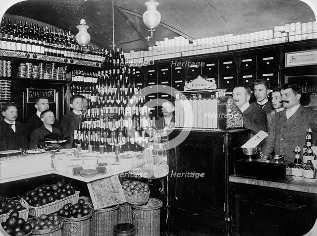 Grocery, Fipeltaner and Vida, Ungaria, Sopron, between 1895 and 1910. Creator: Unknown.