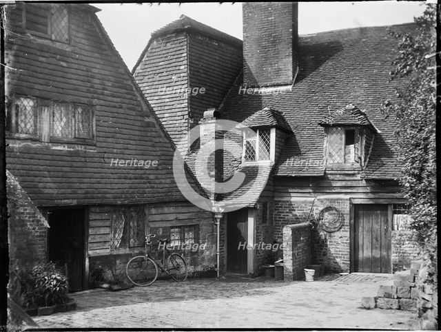 Groombridge, Speldhurst, Tunbridge Wells, Kent, 1911. Creator: Katherine Jean Macfee.