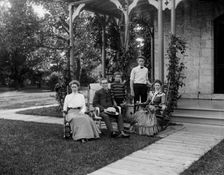 Group at Rio Vista, Grosse Ile, Mich., between 1900 and 1910. Creator: William H. Jackson