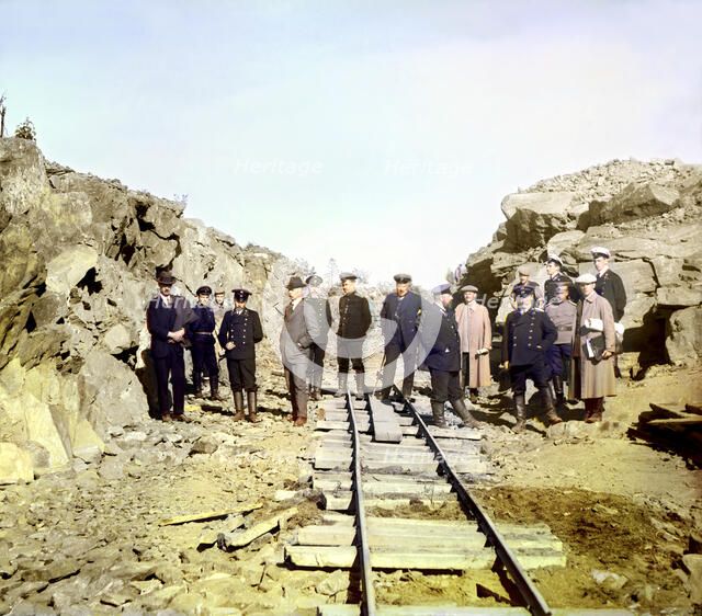 Group of railroad construction participants near the town of Kem, 1915. Creator: Sergey Mikhaylovich Prokudin-Gorsky.