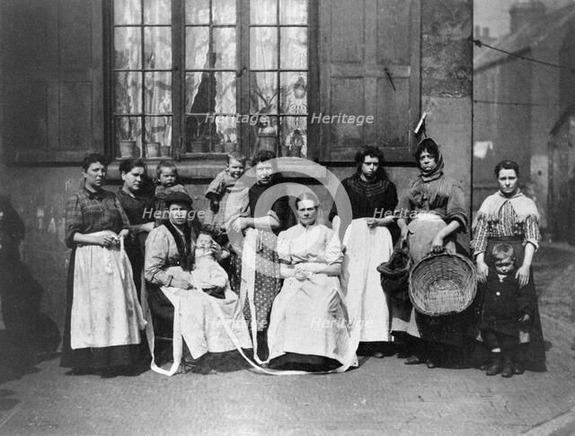 Group of women lace drawers, Knotted Alley, Narrow Marsh, Nottingham, Nottinghamshire, c1890. Artist: Unknown