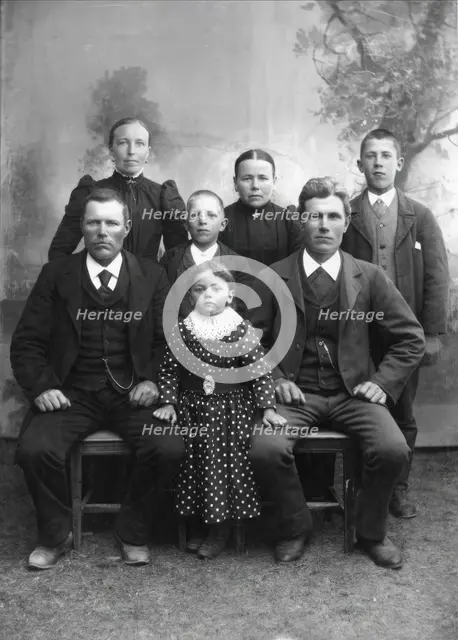 Group portrait, 1905-1910.  Creator: Per Persson.