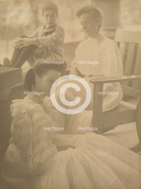 Group Portrait, c. 1900. Creator: Ema Spencer (American, 1857-1941).