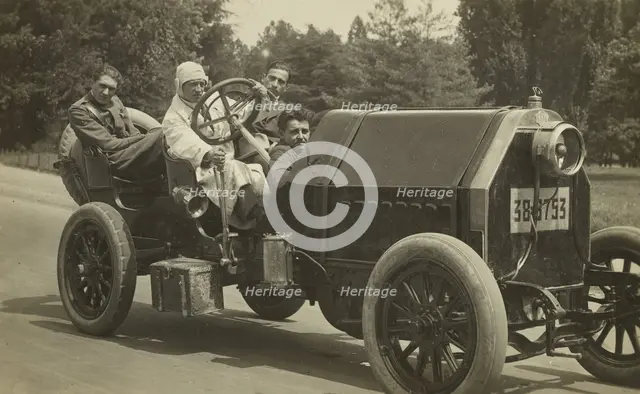 Group portrait in car, 1915-1925. Creator: Fédèle Azari.