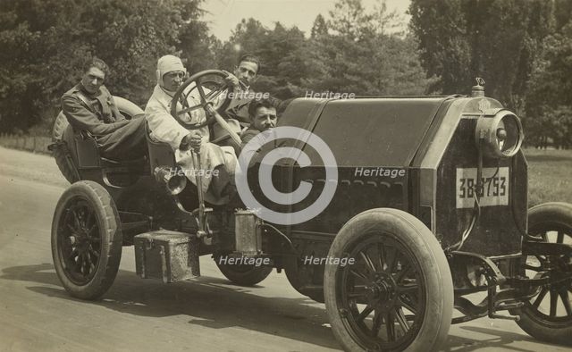 Group portrait in car, 1915-1925. Creator: Fédèle Azari.