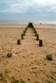 Groyne on Lowestoft beach, Suffolk, 2000. Artist: P Williams