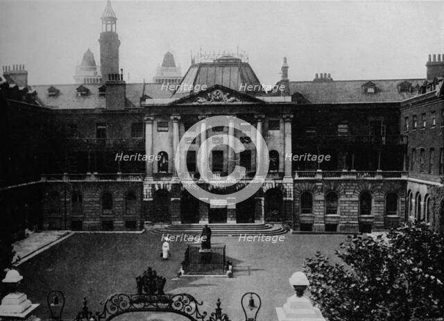 'Guy's Hospital', c1900, (1912).  Artist: Unknown.