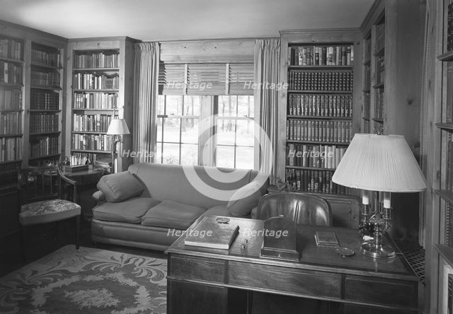Guido R. Rahr, residence in Manitowoc, Wisconsin, 1945. Creator: Gottscho-Schleisner, Inc.