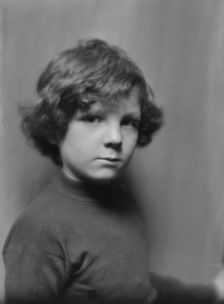 Guinness, Loel, portrait photograph, 1913. Creator: Arnold Genthe