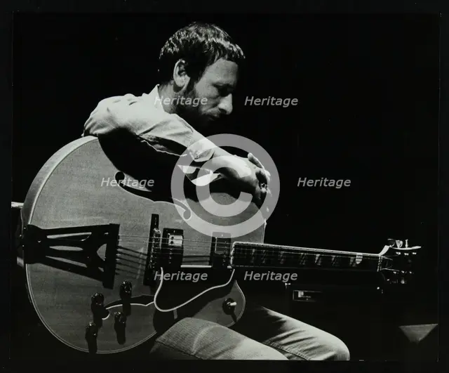 Guitarist Phil Lee at The Stables, Wavendon, Buckinghamshire. Creator: Denis Williams.