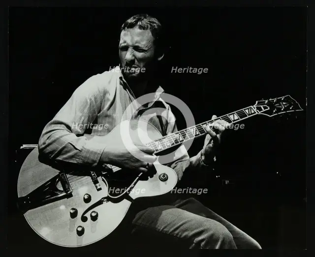 Guitarist Phil Lee playing at The Stables, Wavendon, Buckinghamshire. Creator: Denis Williams.