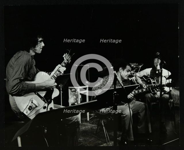 Guitarists John Etheridge and Ike Isaacs performing at The Stables, Wavendon, Buckinghamshire. Creator: Denis Williams.