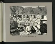 Gun position in the Walchefit Pass, 1942. Creator: Colonial Office