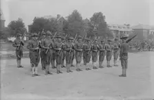 Gun Squad, Fort Slocum, 1917. Creator: Bain News Service