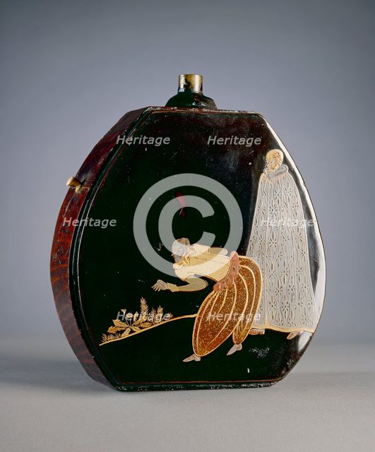Gunpowder flask with figures in Portuguese dress, late 17th- early 18th century. Artist: Unknown.