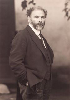 Gustav Klimt in his studio on the Feldmühlgasse, 1917. Creator: Nähr, Moritz (1859-1945)