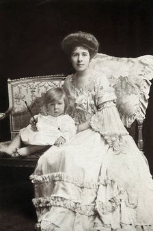 Gwendoline Syrie Maud Wellcome (née Barnardo), Syrie Maugham and Henry Mounteney Wellcome, c1904. Creator: Lambert Weston & Son