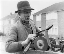 Gypsy knife-grinder, Horley, Surrey, 1964