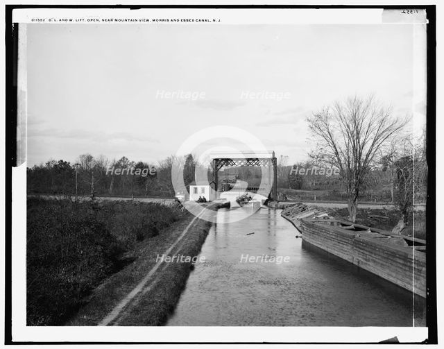 D.L. and W. lift, open, near Mountain View, Morris and Essex Canal, N.J., between 1890 and 1901. Creator: Unknown.