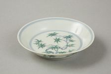 Doucai saucer with fruiting peach, late Kangxi period (1700-1722)