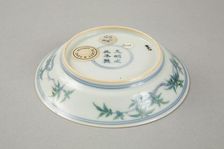 Doucai saucer with fruiting peach, late Kangxi period (1700-1722)