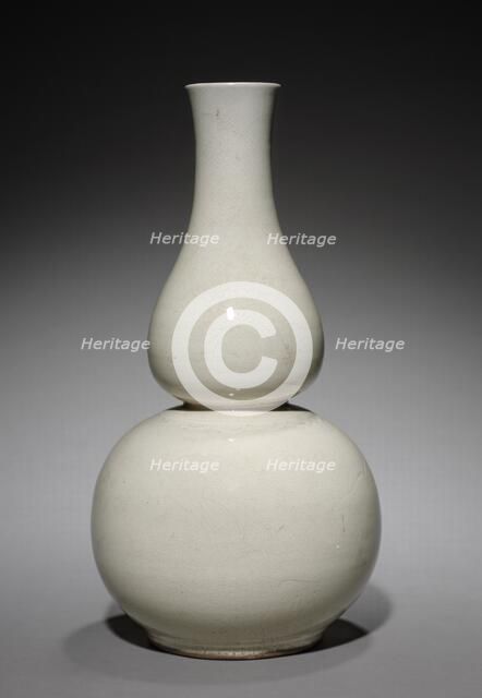 Double-gourd-shaped Bottle: Ding ware, 1368- 1644. Creator: Unknown.