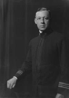 Dodge, A.H., Dr., portrait photograph, 1917 Oct. 2. Creator: Arnold Genthe