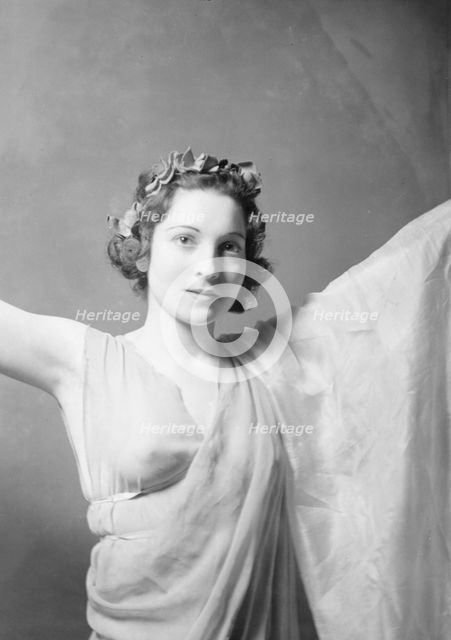 Dolin, Hortense, portrait photograph, 1935 May. Creator: Arnold Genthe.