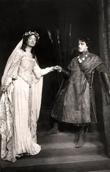 Dorothea Baird (1875-1933) and Harcourt Williams (1880-1957) in Paola and Francesca, 1907.Artist: Foulsham and Banfield