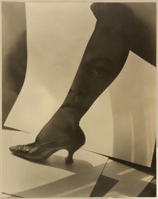 Dorothy True, 1919. Creator: Alfred Stieglitz
