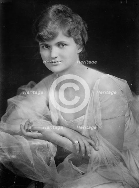 Dorothy Battie, between c1915 and c1920. Creator: Bain News Service.