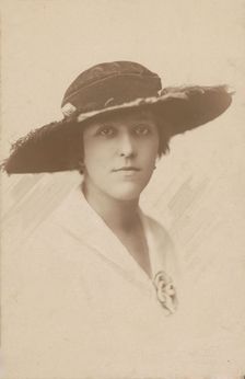 Dorothy Broad, 1915-1919. (O.048935) Creator: Anderson's Studio