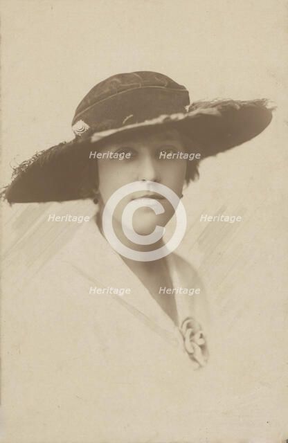 Dorothy Broad, 1915-1919. (O.048935) Creator: Anderson's Studio.