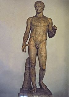 Doryphoros, 5th century b.C., Roman copy from 1st century found in Pompeii