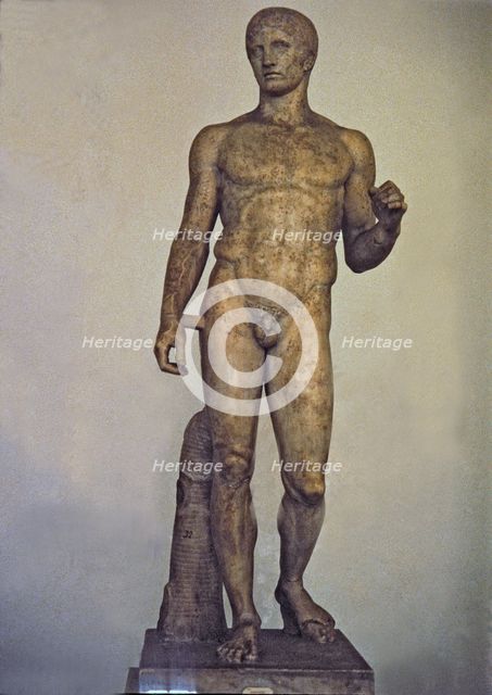 Doryphoros, 5th century b.C., Roman copy from 1st century found in Pompeii.