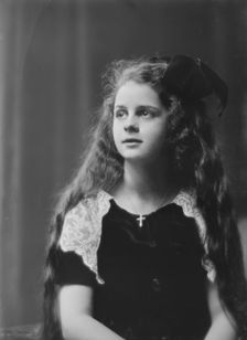 Daughter of Mrs. Andrew Welsh, portrait photograph, 1917. Creator: Arnold Genthe