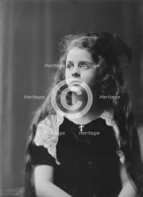 Daughter of Mrs. Andrew Welsh, portrait photograph, 1917. Creator: Arnold Genthe.