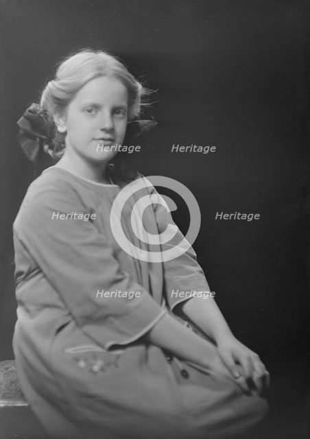 Daughter of Mrs. W.W. Davies, portrait photograph, 1919 Jan. Creator: Arnold Genthe.