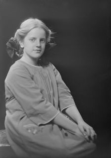 Daughter of Mrs. W.W. Davies, portrait photograph, 1919 Jan. Creator: Arnold Genthe