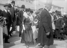 Daughters of American Revolution - President And Mrs. Wilson, Col. Harts..., 1916 Creator: Harris & Ewing
