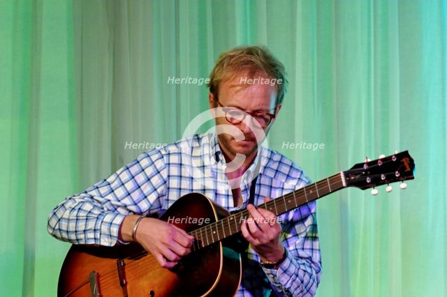 Dave Archer, Watermill Jazz Club, Dorking, Surrey, 26th July, 2016. Artist: Brian O'Connor.